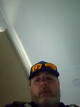 Hotredheadandtoungelasher online show from October 30, 6:52 pm