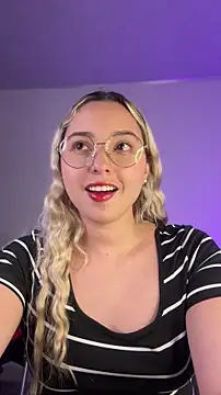 Irisweet  online show from January 11, 12:59 am