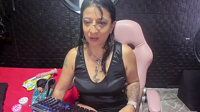 mature sexi40 online show from March 26, 12:44 pm