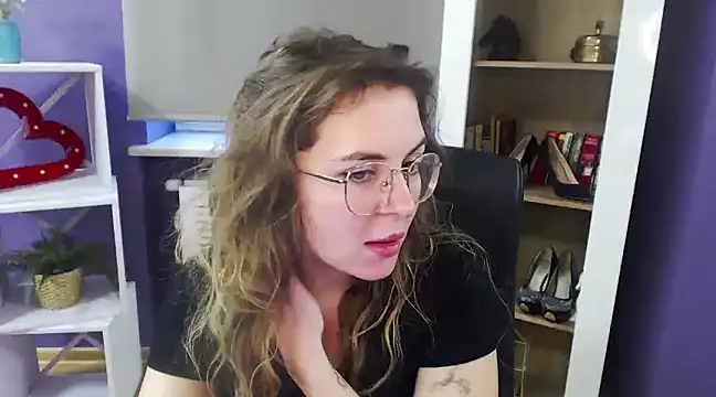 Zoey Erotic online show from January 24, 8:55 am