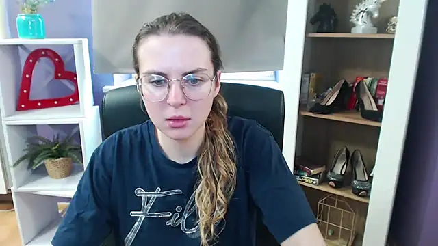 Zoey Erotic online show from March 14, 8:53 am