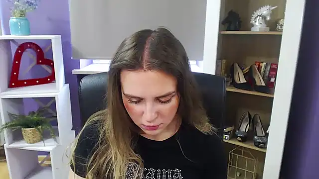 Zoey Erotic online show from March 19, 8:45 am