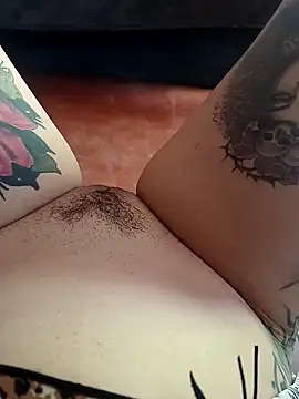 Snapshot of medusafedora chatting on December 6, 6:17 pm medusafedora online show from December 6, 6:17 pm