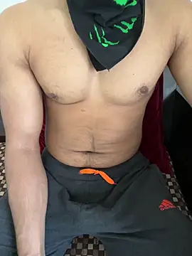 Snapshot of AmHunter04 chatting on March 20, 9:48 am AmHunter04 online show from March 20, 9:48 am