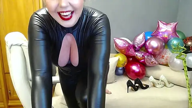 Cute sun online show from December 20, 5:29 pm