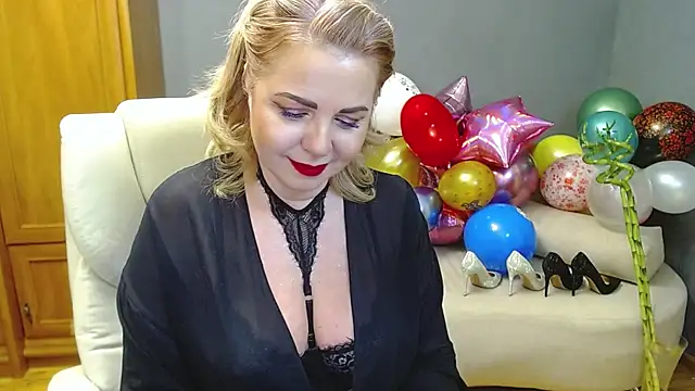 Cute sun online show from December 21, 10:51 pm