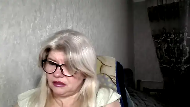 Diana 49 online show from February 9, 9:02 am