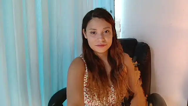 3littleschoolteens online show from June 13, 9:46 pm