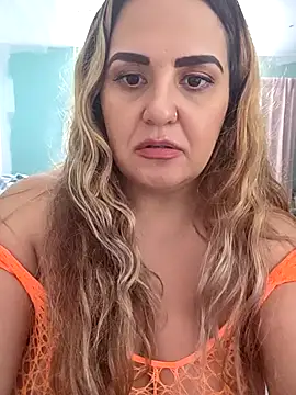 Snapshot of sweetcheekzx chatting on May 7, 9:25 am sweetcheekzx online show from May 7, 9:25 am