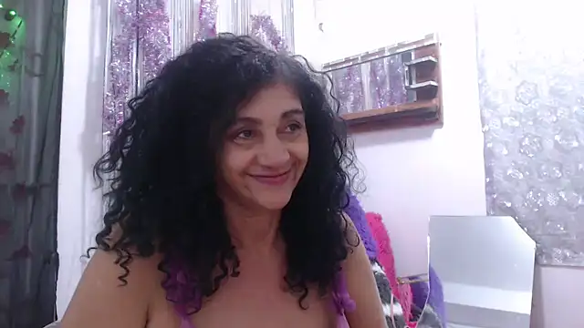heyline milf online show from February 25, 9:35 pm