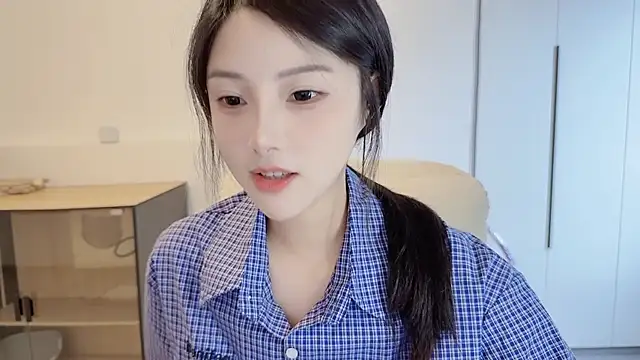 HaagenDazs  online show from April 29, 3:43 am