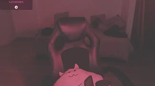 Snapshot of modjo_ chatting on December 29, 6:14 am modjo online show from December 29, 6:14 am