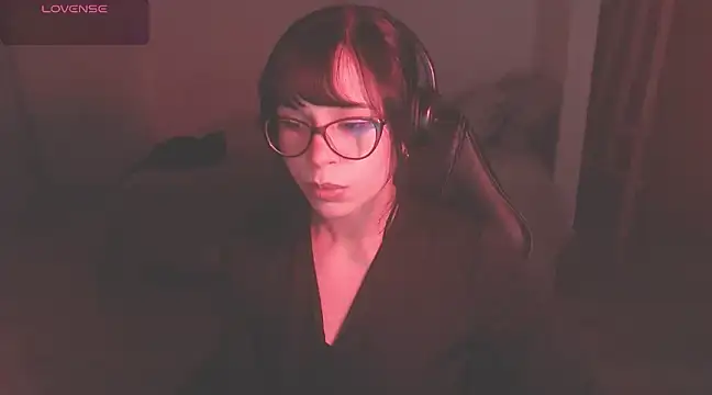 Snapshot of modjo_ chatting on January 23, 12:57 am modjo online show from January 23, 12:57 am