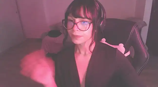 Snapshot of modjo_ chatting on February 21, 9:11 pm modjo online show from February 21, 9:11 pm