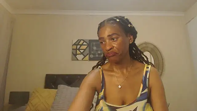 Snapshot of Creamyass22 chatting on July 24, 4:38 pm Creamyass22 online show from July 24, 4:38 pm