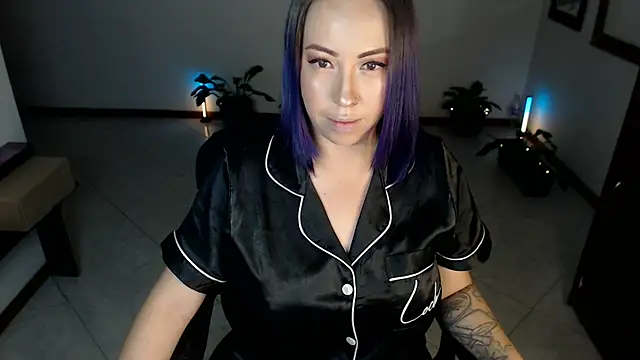 Snapshot of charlottezoe15 chatting on August 9, 7:57 am charlottezoe15 online show from August 9, 7:57 am