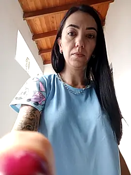 LunaZambrano online show from January 10, 2:08 pm