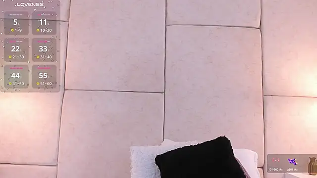 Snapshot of aisha_vs chatting on January 16, 12:20 pm aisha vs online show from January 16, 12:20 pm