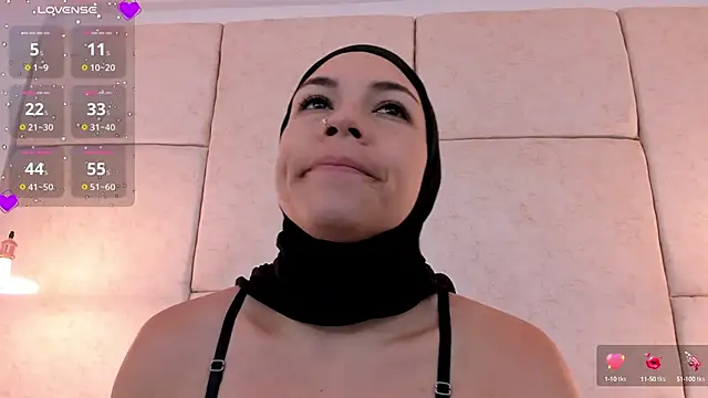 Snapshot of aisha_vs chatting on February 26, 12:03 pm aisha vs online show from February 26, 12:03 pm