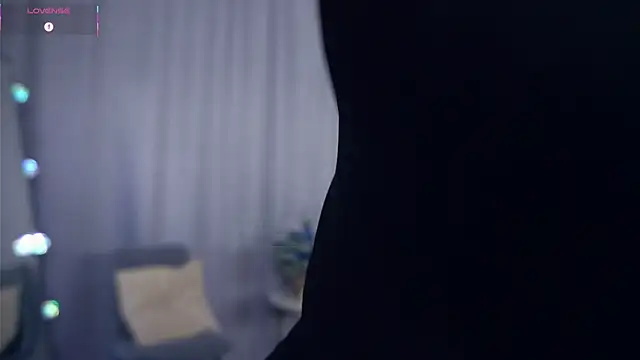 Snapshot of AmmyScotch chatting on January 14, 4:18 am AmmyScotch online show from January 14, 4:18 am