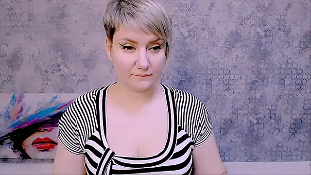 Djullia online show from February 17, 12:27 pm