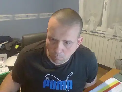 Snapshot of manubm03 chatting on January 16, 7:45 am manubm03 online show from January 16, 7:45 am