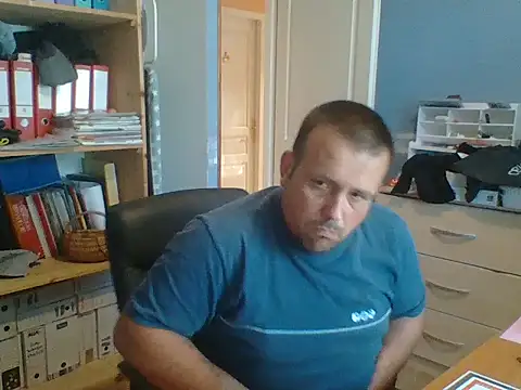 Snapshot of manubm03 chatting on July 1, 10:06 am manubm03 online show from July 1, 10:06 am