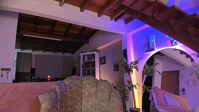 CelesteBreedlove online show from December 18, 3:15 am