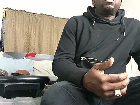 Snapshot of Londonfrotadejr chatting on January 26, 3:58 pm Londonfrotadejr online show from January 26, 3:58 pm