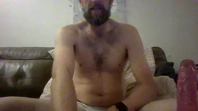 Snapshot of Matts1988 chatting on October 12, 8:41 pm Matts1988 online show from October 12, 8:41 pm