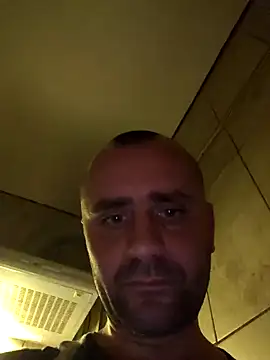 Snapshot of Govora chatting on January 6, 10:15 pm Govora online show from January 6, 10:15 pm