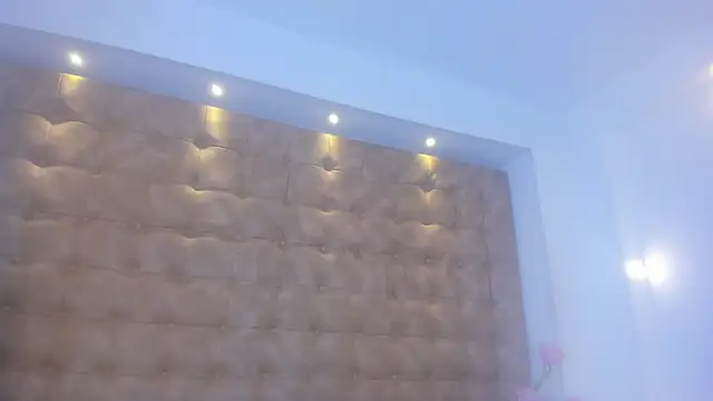 Snapshot of violet_giraldo chatting on April 29, 7:09 pm violet giraldo online show from April 29, 7:09 pm