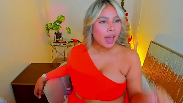 Snapshot of Carlota_peach chatting on December 31, 6:57 pm Carlota peach online show from December 31, 6:57 pm