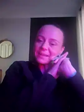 MrsBunnyBum online show from April 14, 8:31 am