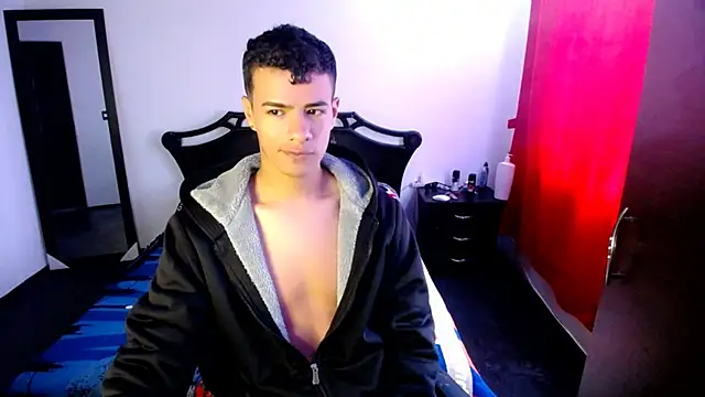 Snapshot of Deiby_casas chatting on February 25, 11:41 am Deiby casas online show from February 25, 11:41 am