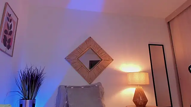 Snapshot of Antonellachic73 chatting on November 5, 2:44 am Antonellachic73 online show from November 5, 2:44 am