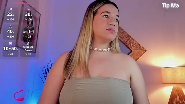 Snapshot of Antonellachic73 chatting on December 22, 8:06 pm Antonellachic73 online show from December 22, 8:06 pm