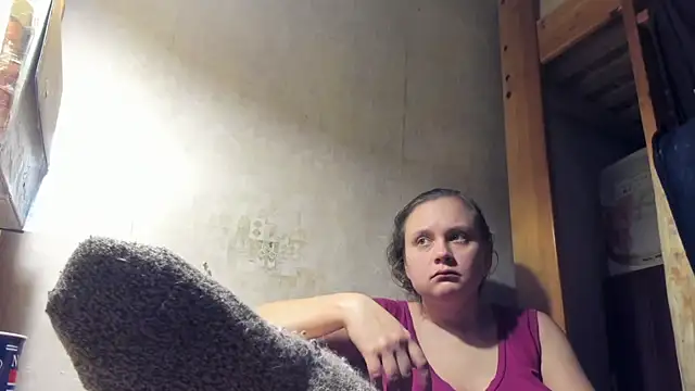 Snapshot of FrumCake chatting on March 4, 11:00 pm FrumCake online show from March 4, 11:00 pm