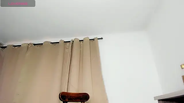 Genesis Sandoval online show from March 29, 7:03 pm