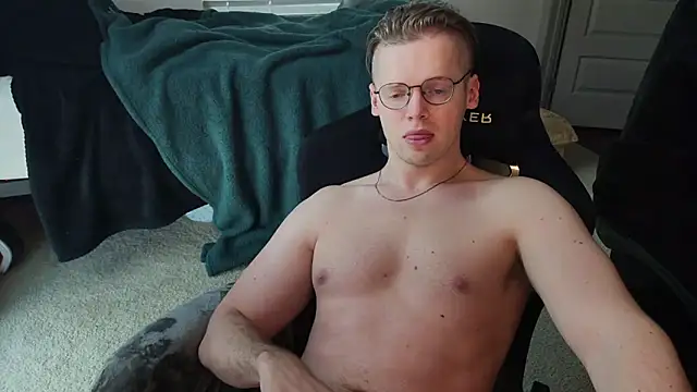 Snapshot of doloresman chatting on July 9, 10:58 pm doloresman online show from July 9, 10:58 pm