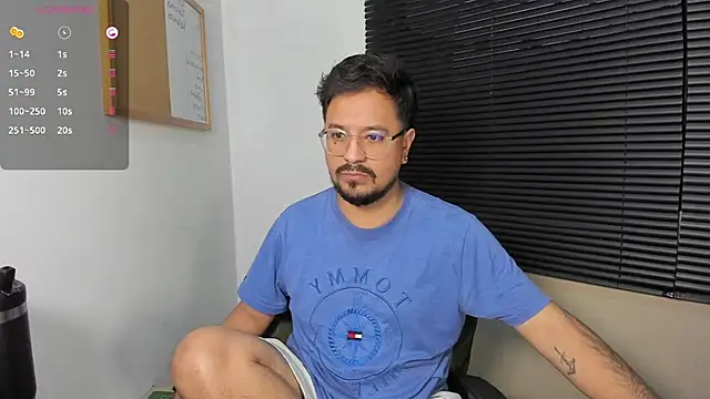 Snapshot of DaviidEvans_ chatting on December 19, 10:56 am DaviidEvans online show from December 19, 10:56 am