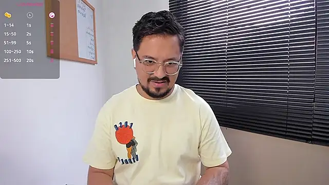 Snapshot of DaviidEvans_ chatting on December 22, 2:38 pm DaviidEvans online show from December 22, 2:38 pm