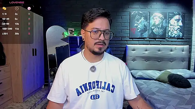 DaviidEvans  online show from June 23, 3:10 pm