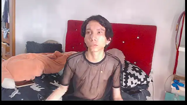 Snapshot of LAICK_01 chatting on October 19, 6:19 pm LAICK 01 online show from October 19, 6:19 pm