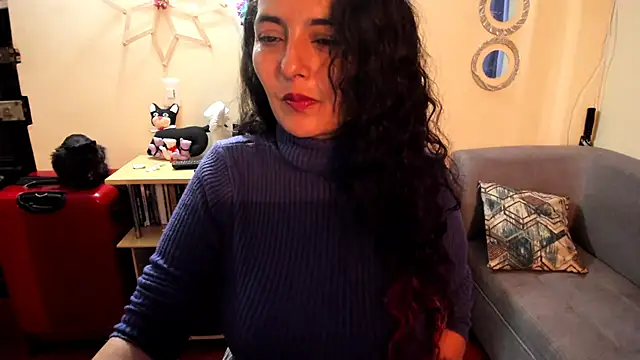 Snapshot of emma_luxy chatting on January 13, 11:41 am emma luxy online show from January 13, 11:41 am