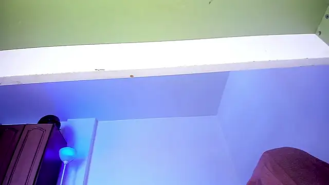 Eiden allenx online show from April 18, 3:27 pm