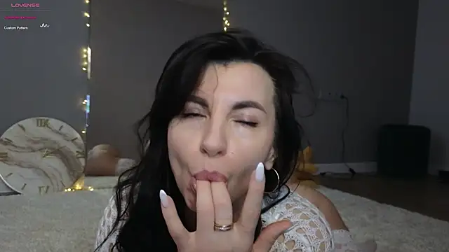 Mary love16 online show from March 8, 5:49 am