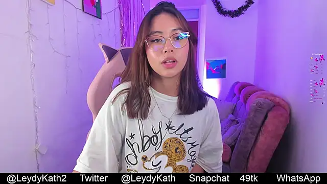 Snapshot of Nasha_abby chatting on December 6, 6:28 pm Nasha abby online show from December 6, 6:28 pm