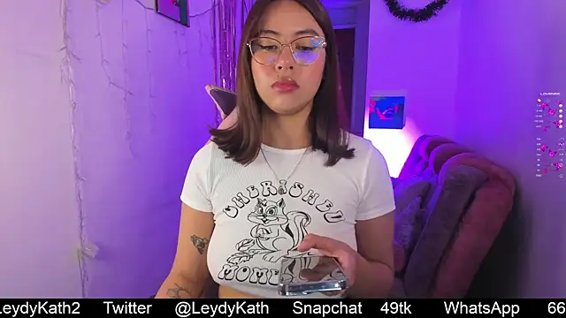 Snapshot of Nasha_abby chatting on December 28, 3:47 am Nasha abby online show from December 28, 3:47 am