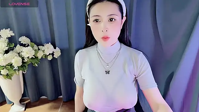Snapshot of candy-yiyi chatting on January 10, 7:57 am candy-yiyi online show from January 10, 7:57 am